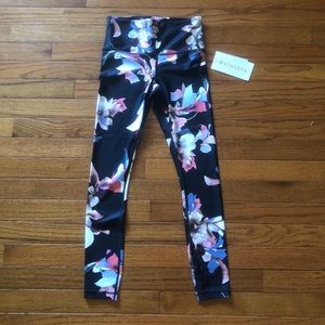 NWT Athleta Leggings Elation 7/8 Paradise